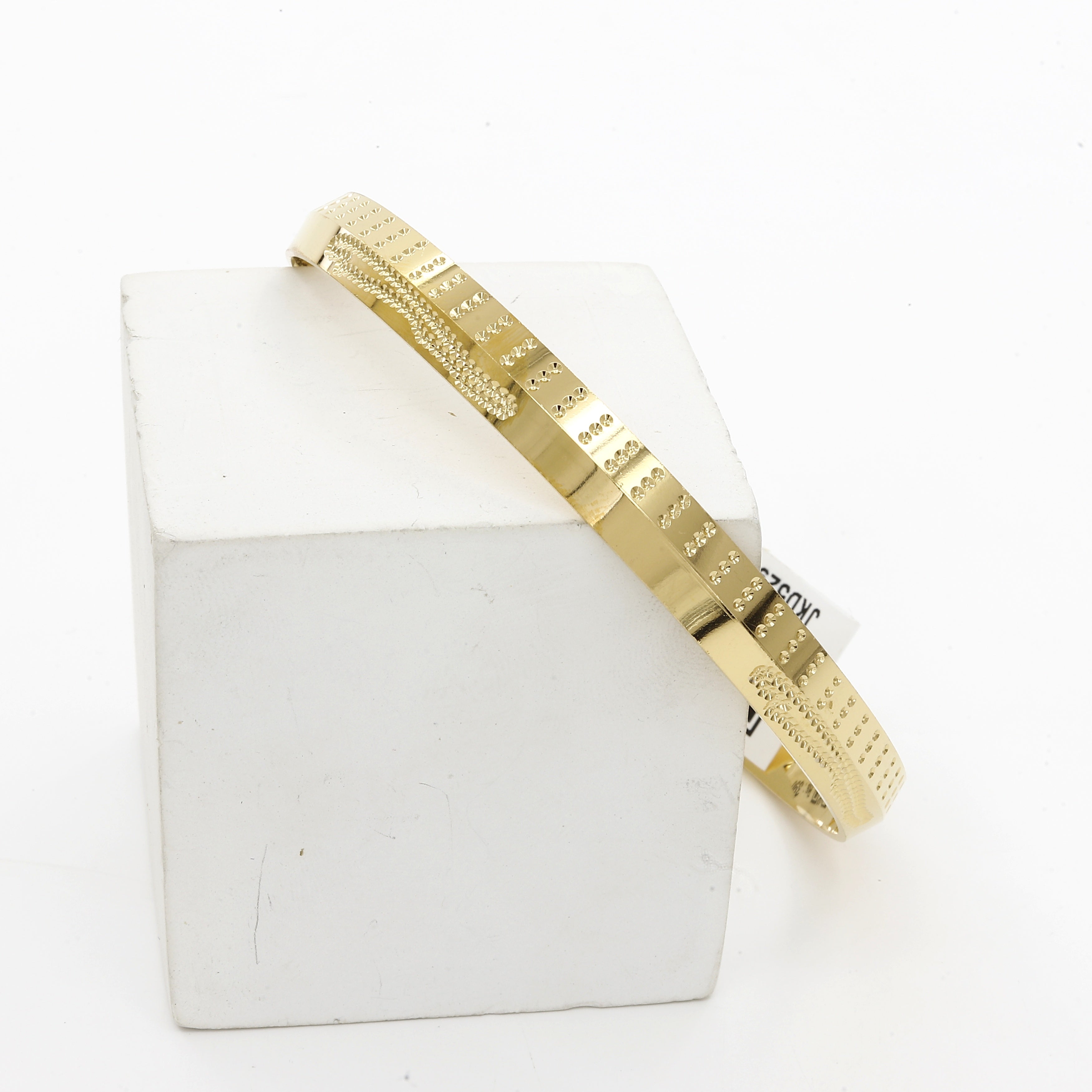 Gold Polished Dot Design Starling Panjabi (8mm) Kada(24gm)