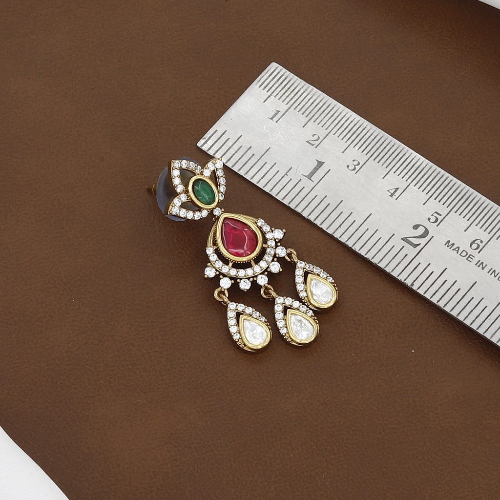 18k Regal Crescent Kundan Pendent Butti Set