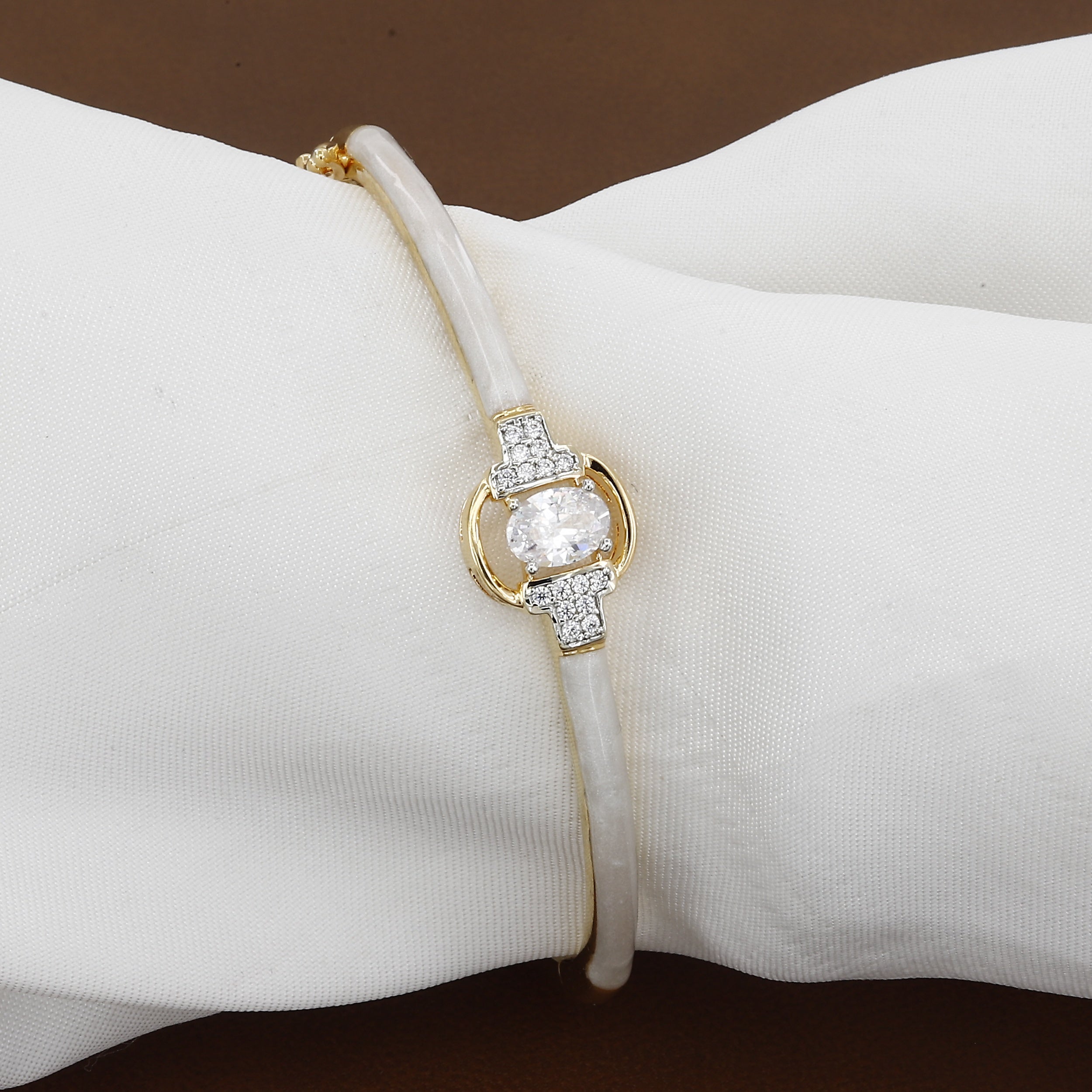 Gold Oval Solitaire Bangle Bracelet with White Inlay