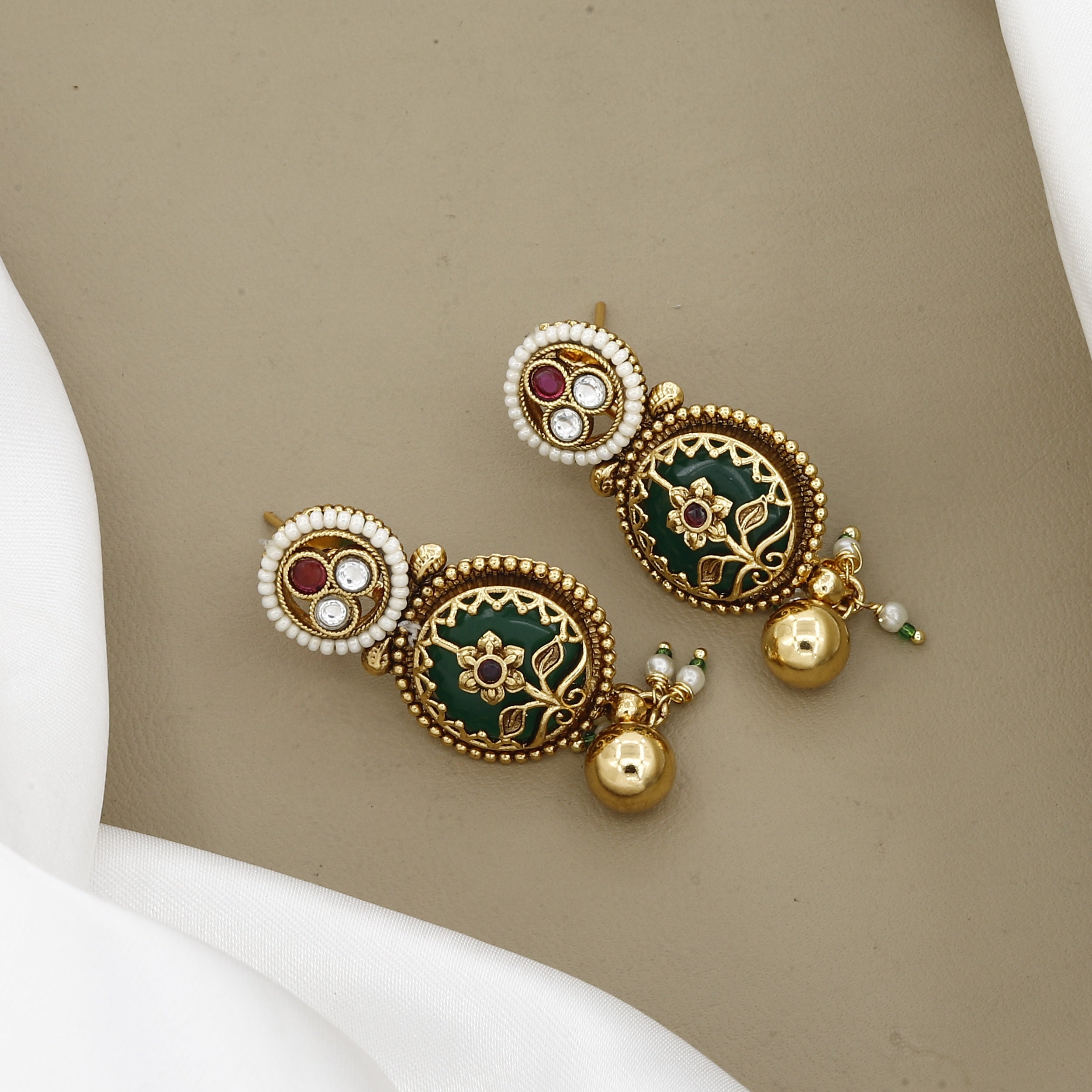 Antique Gold-Plated Emerald & Ruby Necklace Set