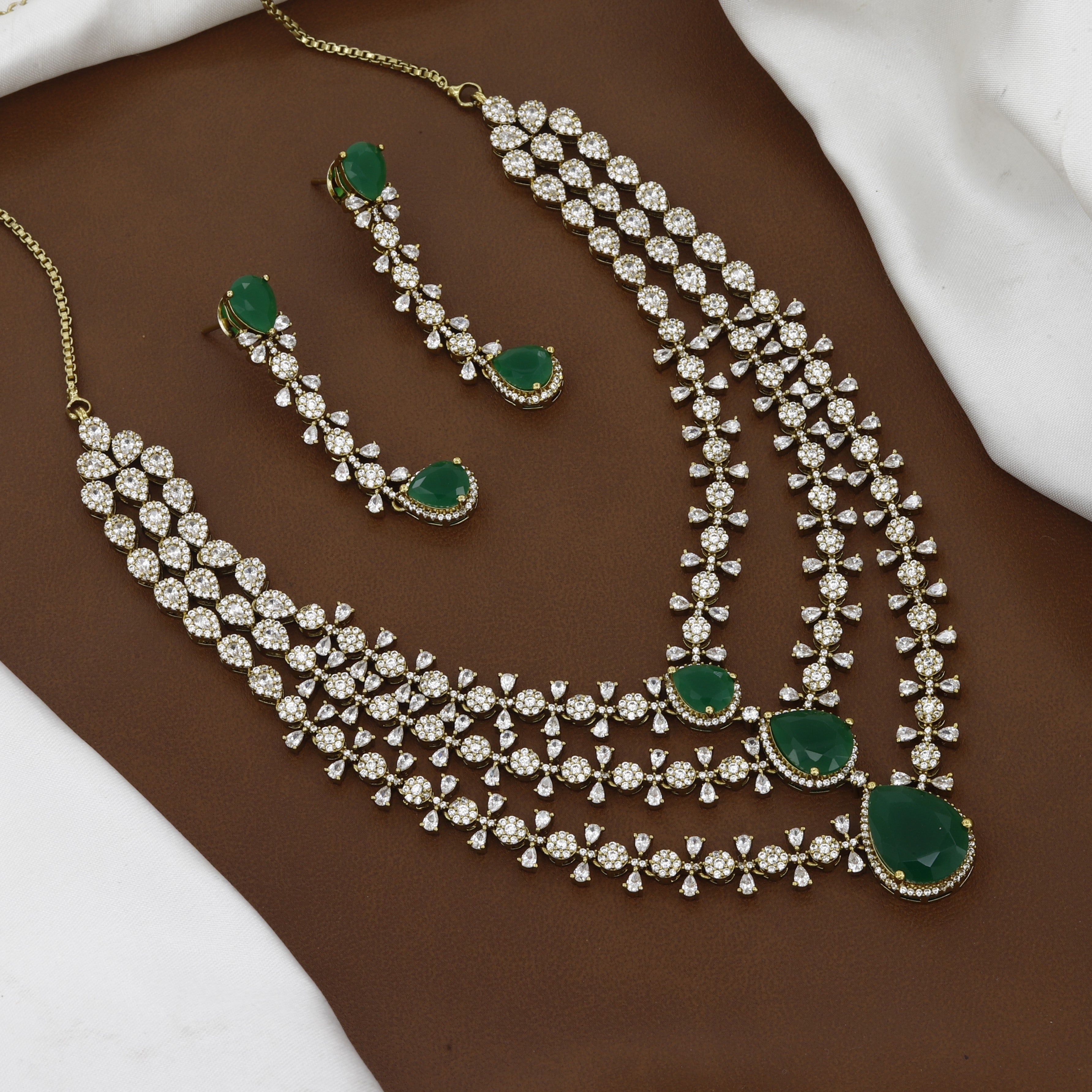 Mehndi Polished Sparkling CZ Vine Leaf Necklace & Chandelier Drop Earring Set