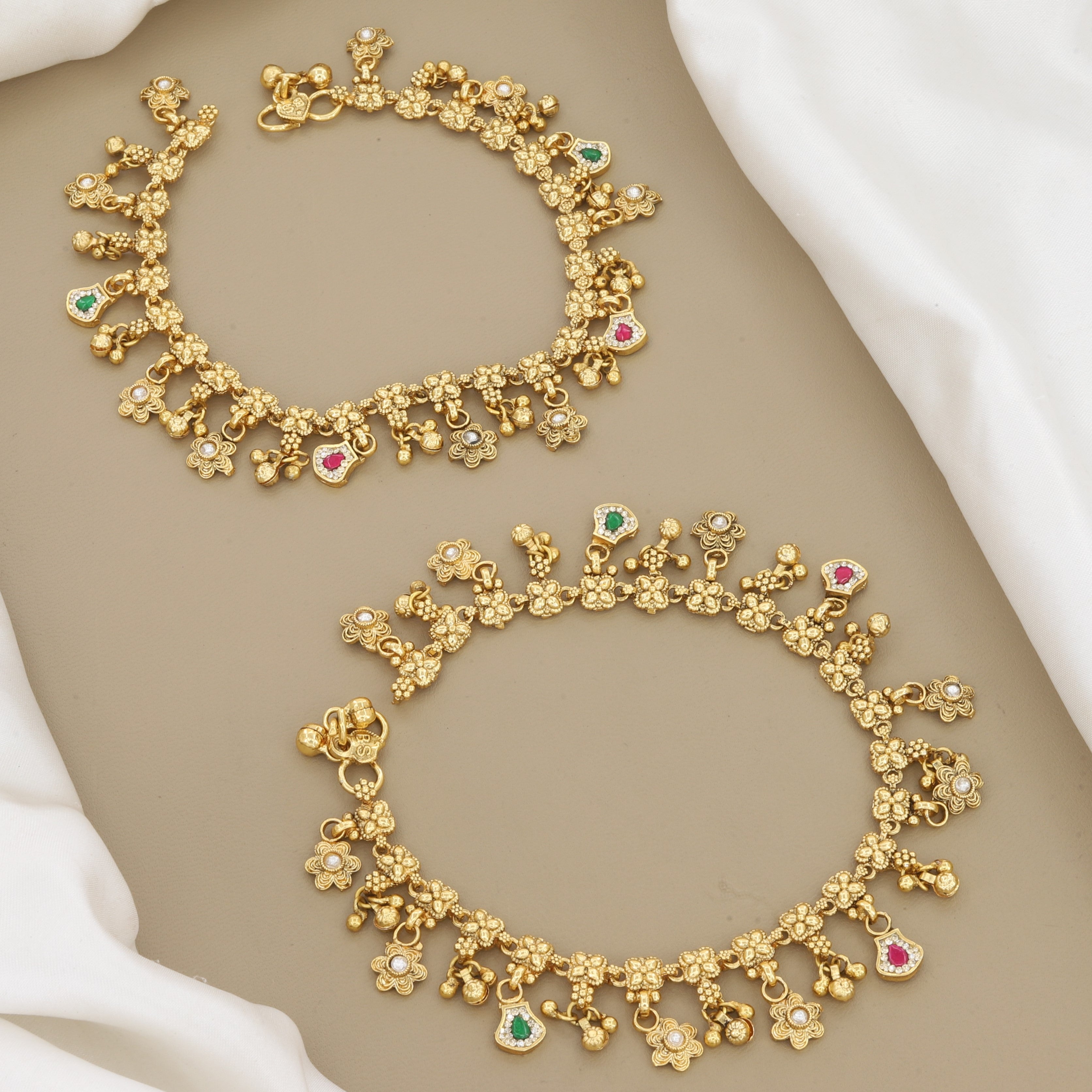 Pair of 2 Pieces Traditional Antique Gold Floral Anklet