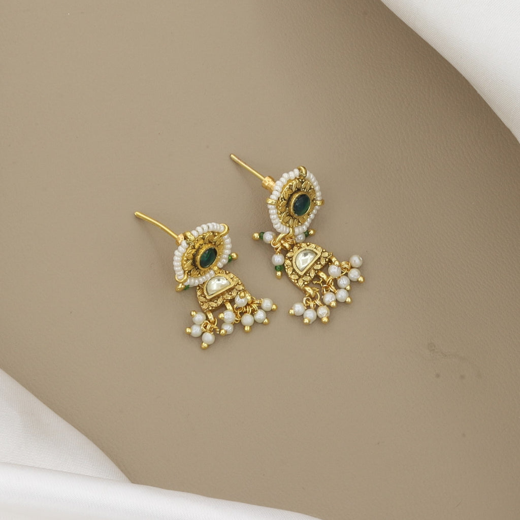 Antique Gold Guttapusalu Necklace Set with Pearls & Emeralds