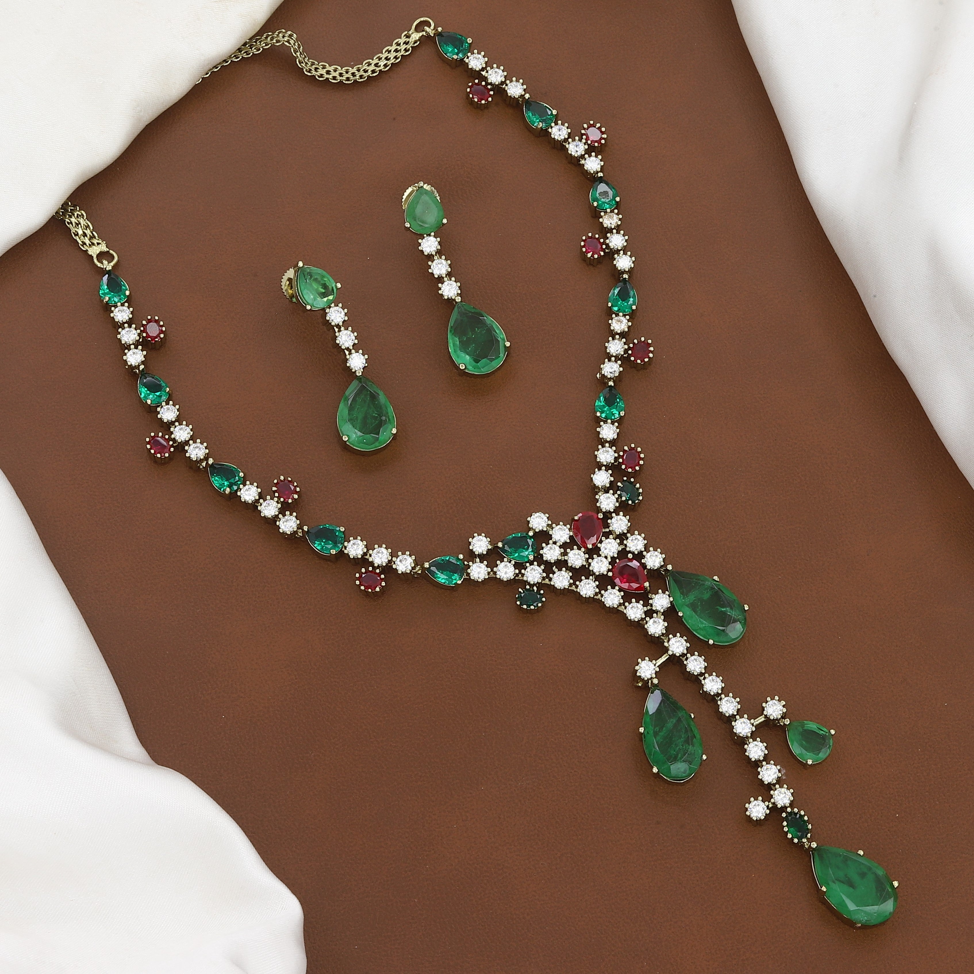 Elegant Emerald & Ruby Teardrop Necklace Set