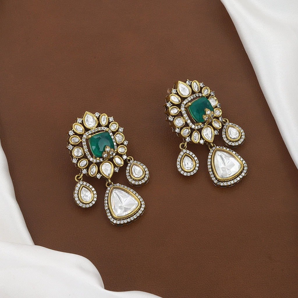 Royal Emerald Green Stone Pendant Set with Polki Kundan Accents