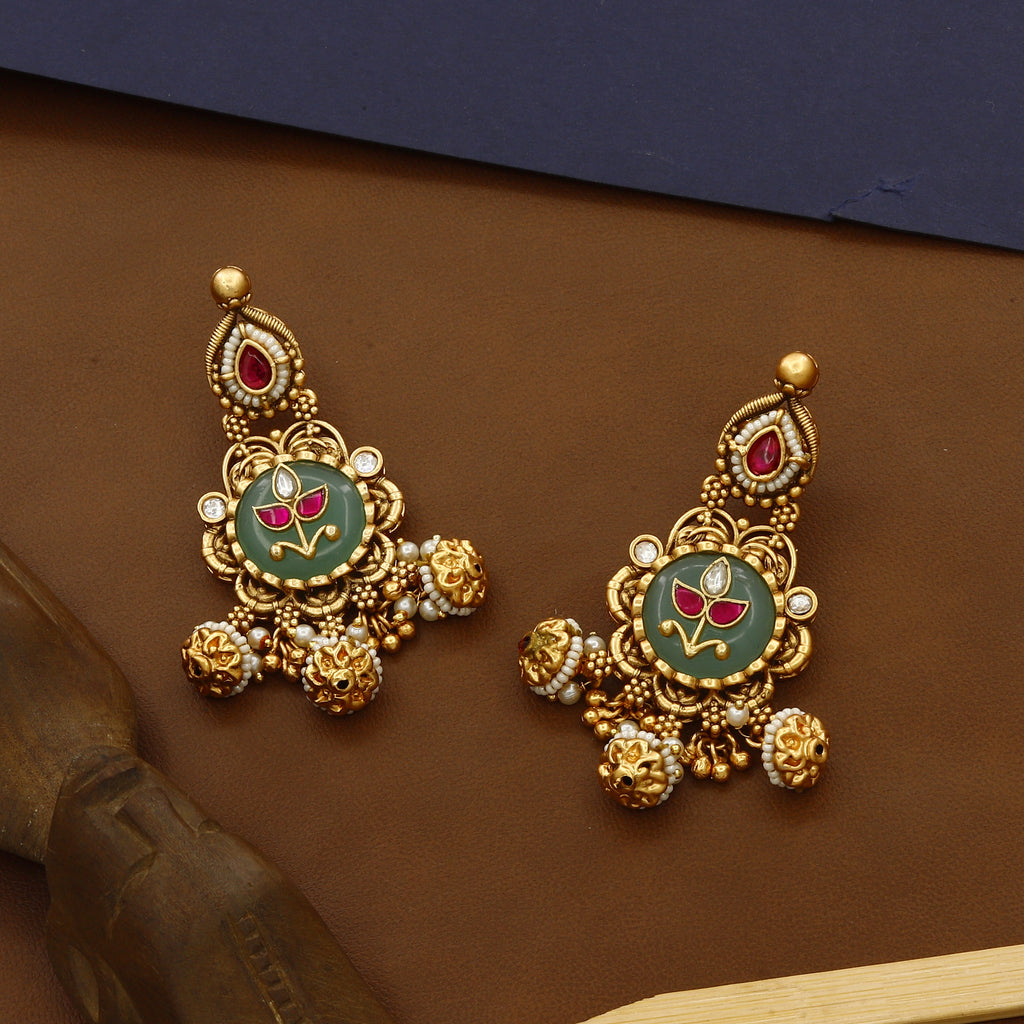 Antique Short Heritage Necklace With Medium Earrings