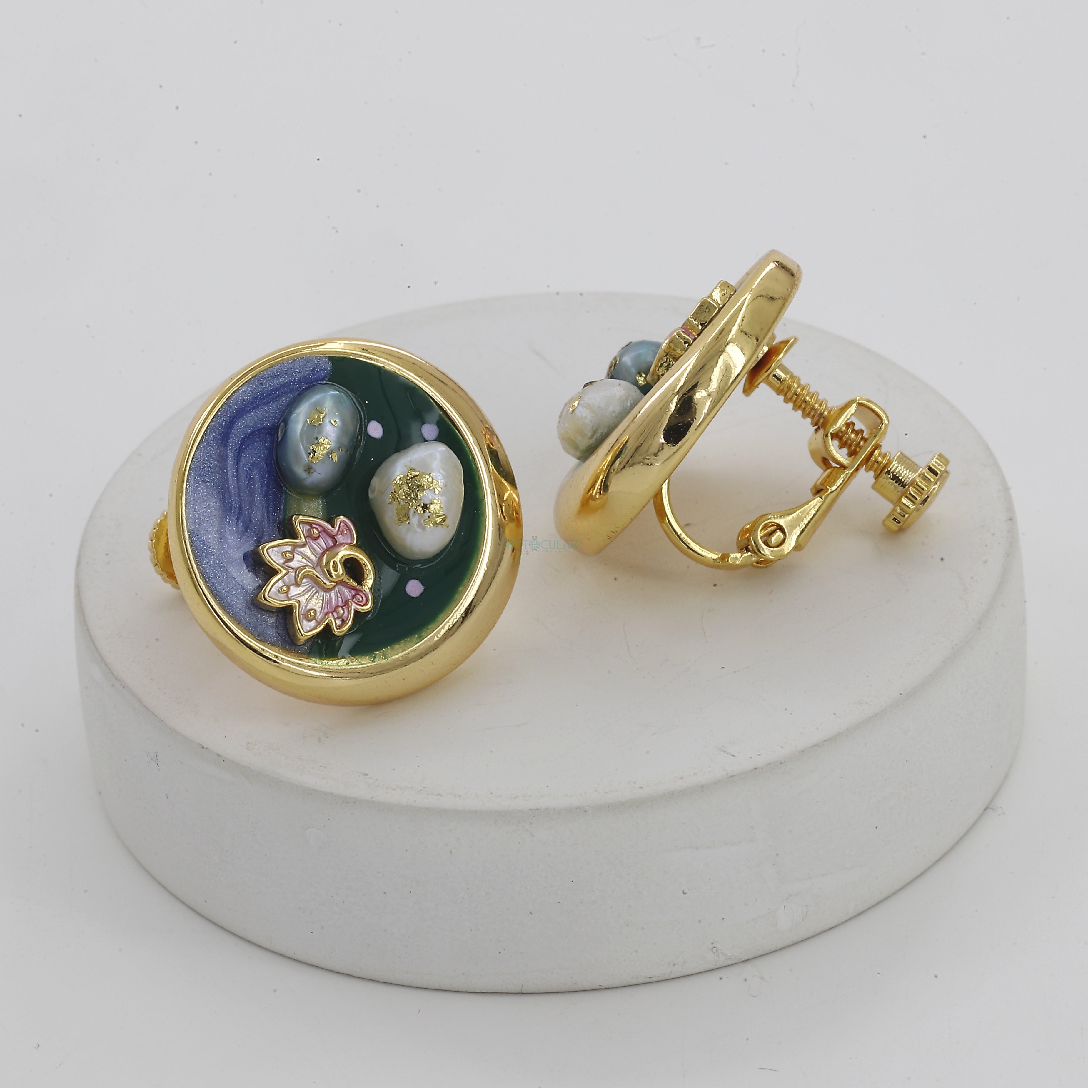 Elegant Mix Color Stone Medium Vintage Earrings