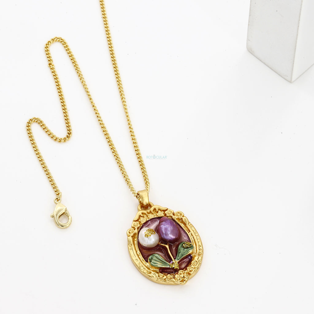 Flower Design Pendent Vintage Necklace
